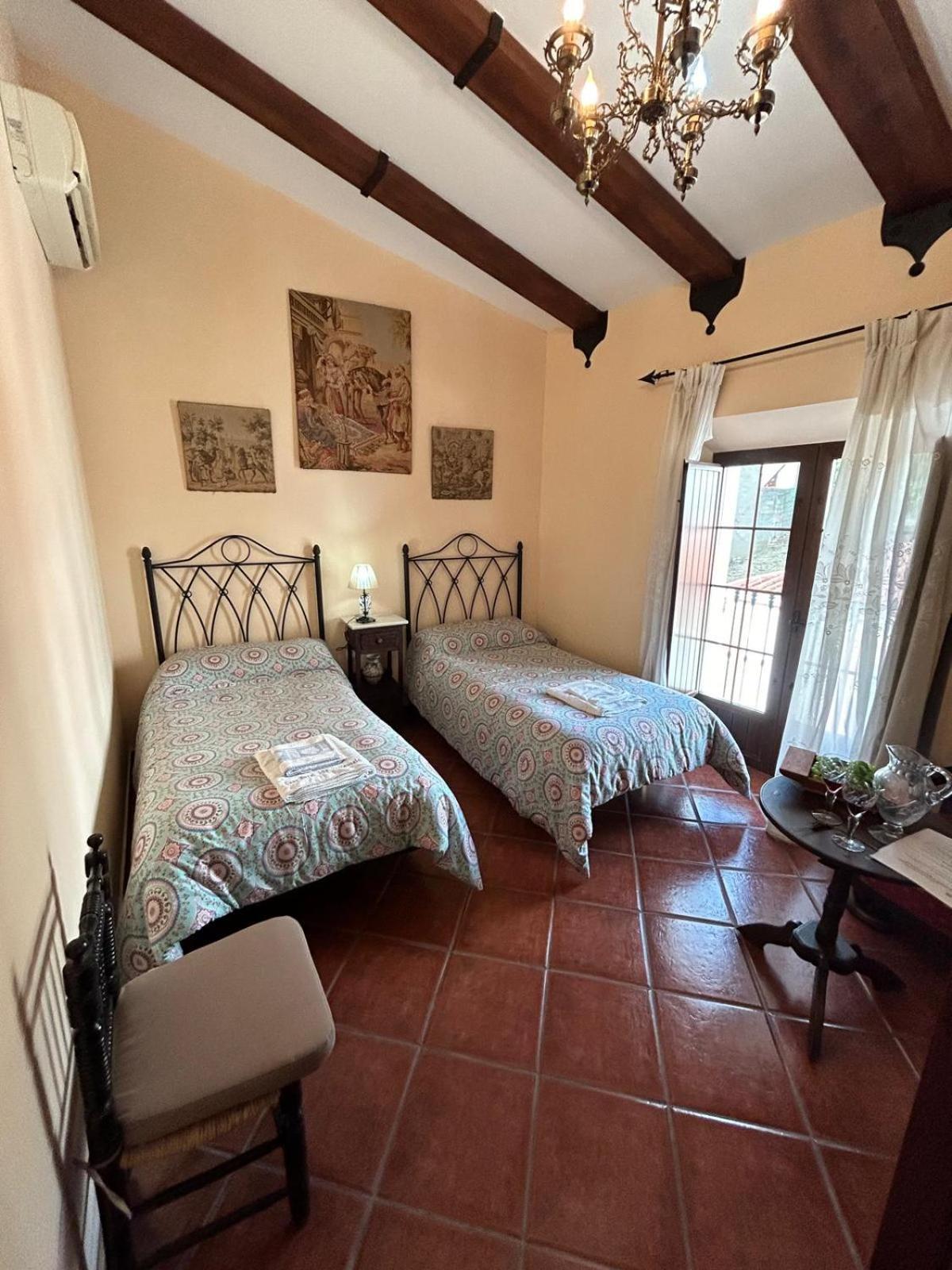 Casa Rural Tita Sacramento Hornachos ภายนอก รูปภาพ