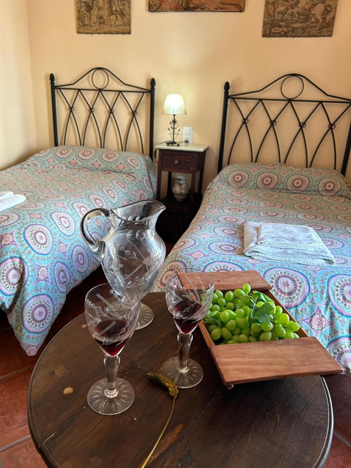 Casa Rural Tita Sacramento Hornachos ภายนอก รูปภาพ