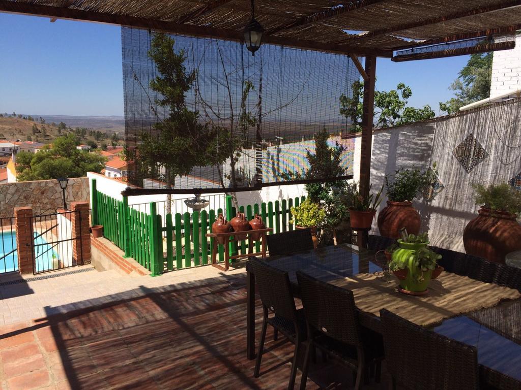 Casa Rural Tita Sacramento Hornachos ภายนอก รูปภาพ